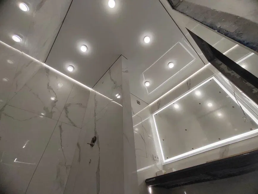 Потолки с теневыми профилями — Старый Оскол, микрорайон Жукова, 25, фото 2
